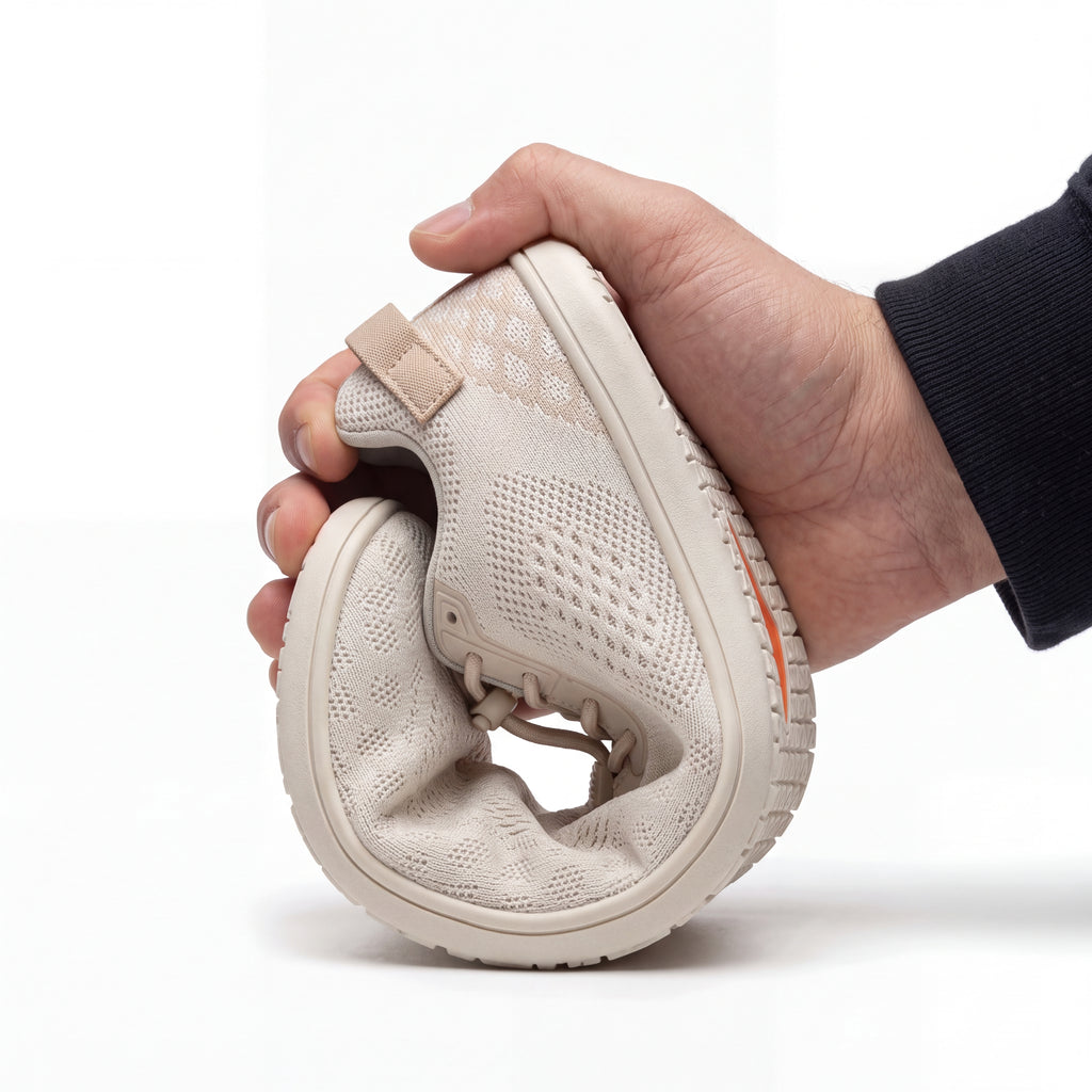 Zapatilla de punta ancha y azuela plana para hombres